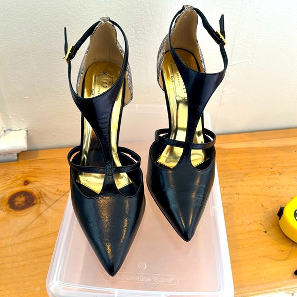 BRAND NEW: Ted Baker Black and Snakeskin Heels - Picture 2 of 4